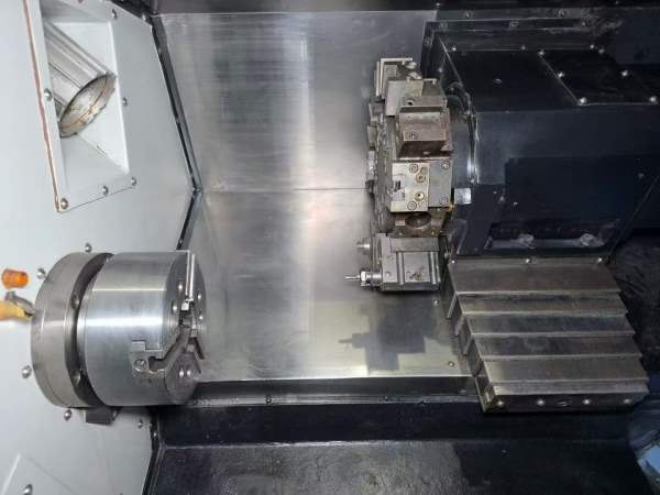 韩国斗山Doosan Lynx 220M车铣复合单主轴、带C轴动力.