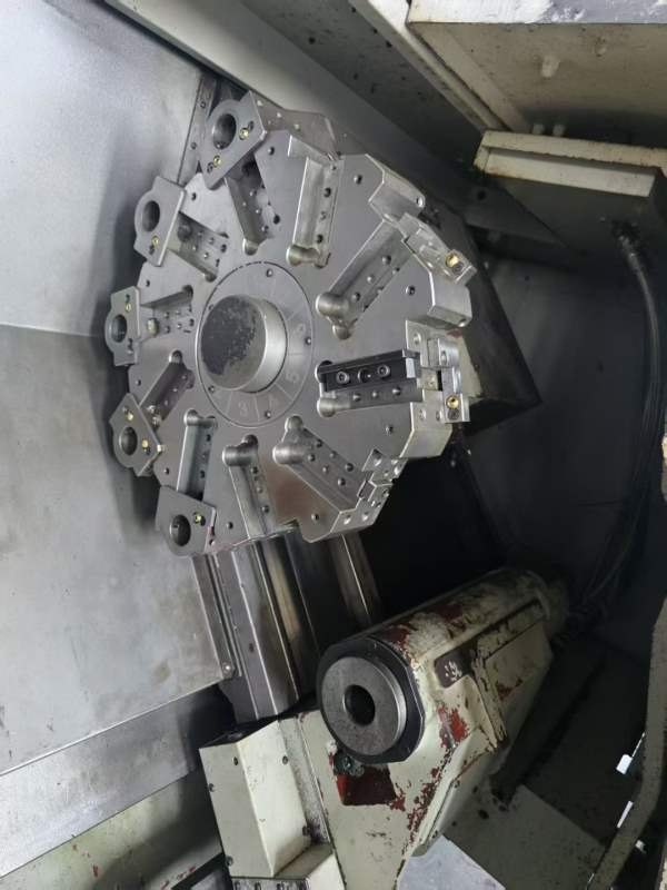 台中精机V26/1100数控车床同款2台。加工直径380-430mm.