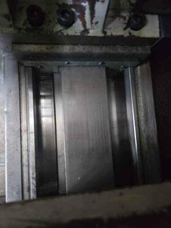 台中精机V26/1100数控车床同款2台。加工直径380-430mm.