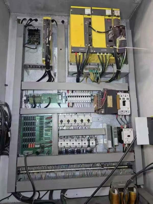 油机数控立车YV320 A，发那科TD系统旋轉徑 700 mm 切.