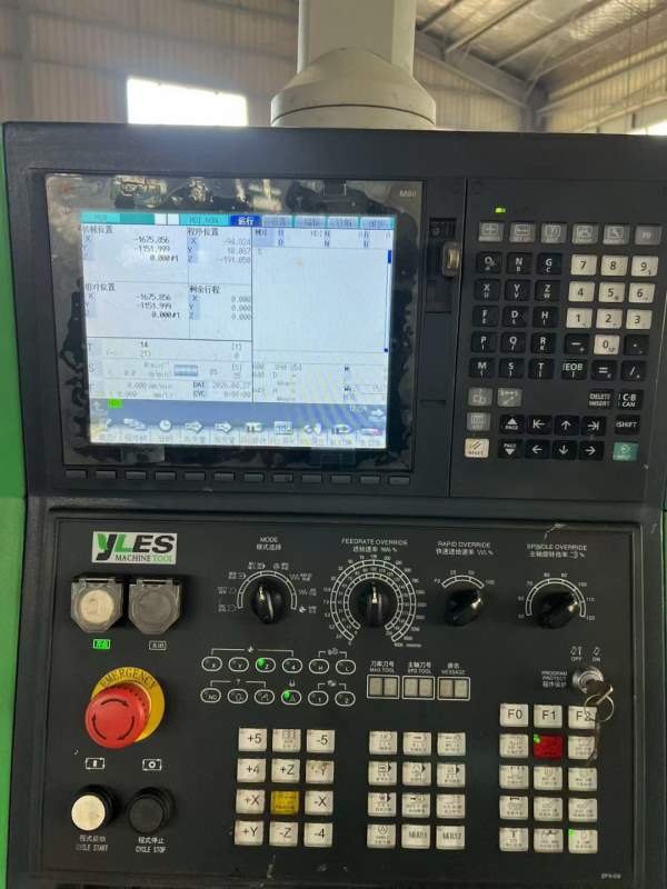 刚刚买下雅力士重型3023数控龙门，工作台3000/2000mm.