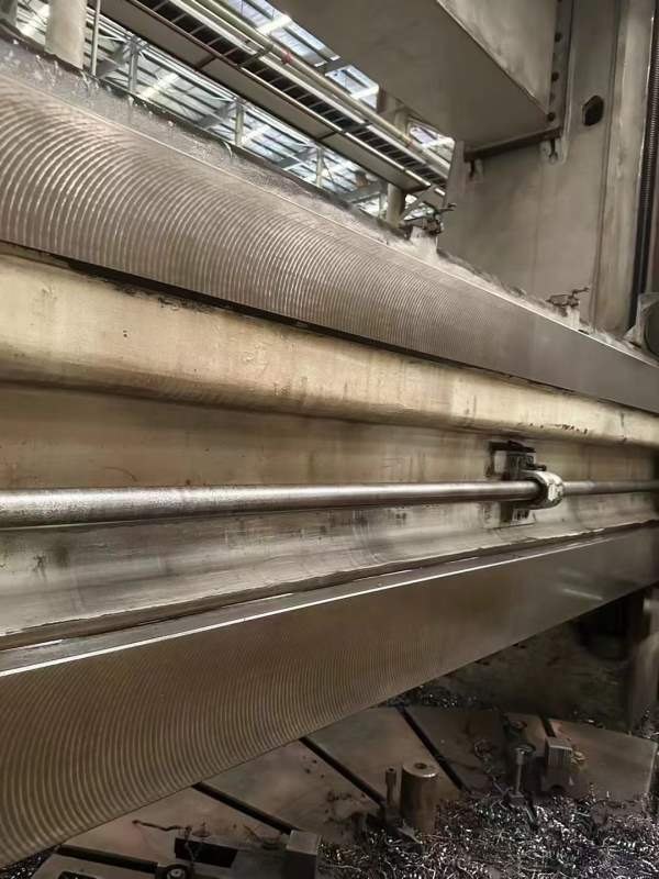 武重5235立式车床，安装少用，加工高度：2500卡盘直径.