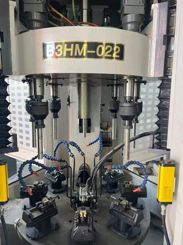 全新北京机床厂数控顺序珩磨机型号：B3HM-022珩孔直径.