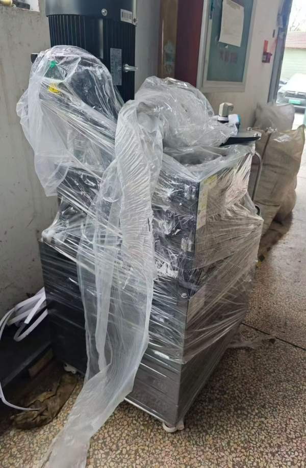 1160还有几台，全部带着主轴中心出水，好品质，模具产.