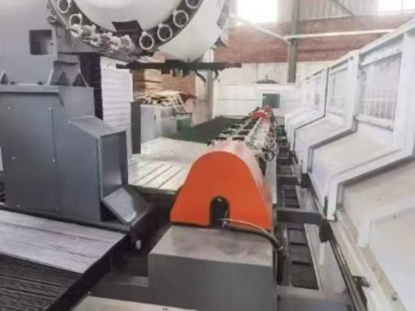 小十几万秒杀型材复合四轴加工中心带AB轴品牌: 苏州德.