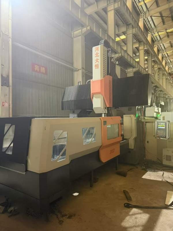 2018年产大恒3022二线一硬，工作台1.8 X 3米门宽2．2.
