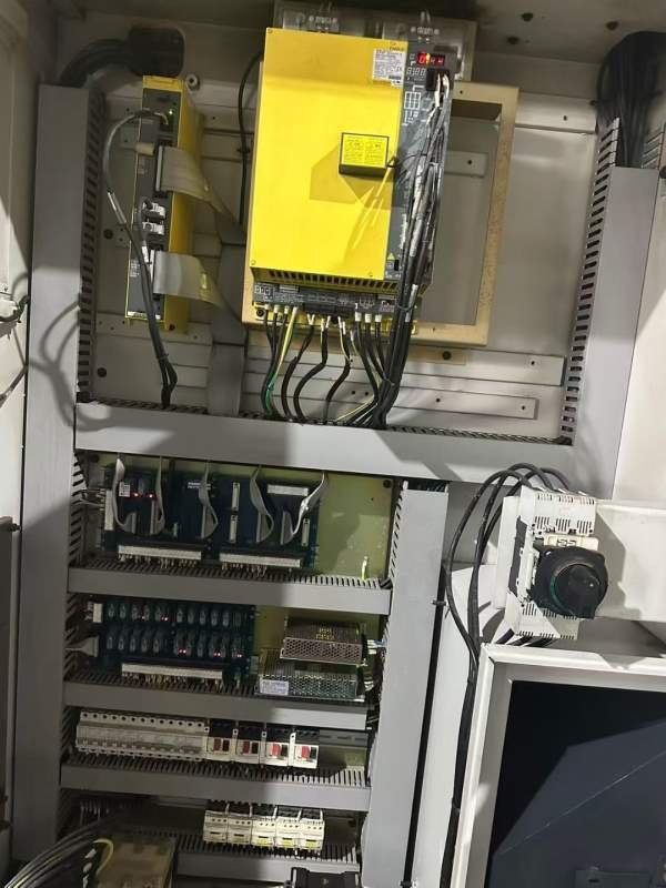 台湾凯伯CNV-900加工中心2016年发那科MF系统，台湾罗.