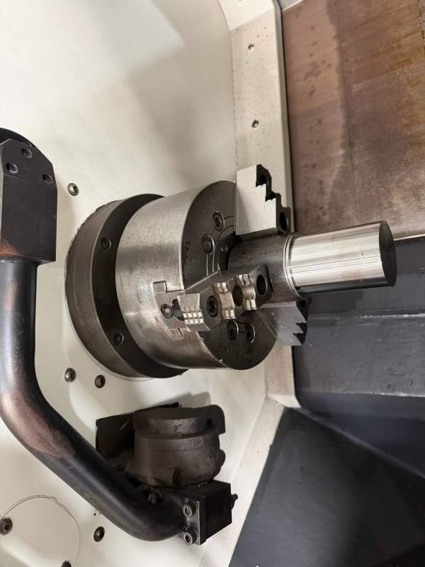 韩国原装威亚se2000c，加工直径：350mm，加工长度：30.