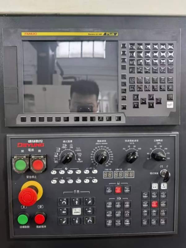 到货一台准新德阳FV-1060安装少用，通电1000多小时，.
