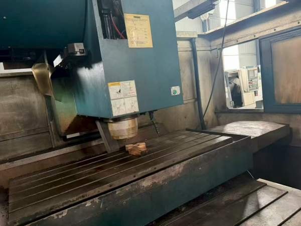 友佳715A 行程00  BT50主轴6000转  导轨如新