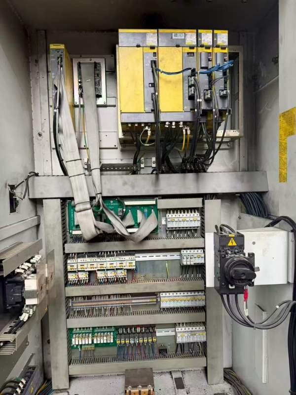 友佳715A 行程00  BT50主轴6000转  导轨如新