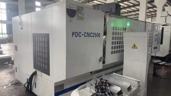 拿下3台普拉迪2500型材机，全部铸件床身，mf plus系统.