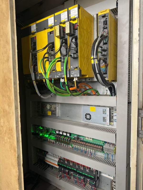 新浙3022龙门加工中心，工作台1.8米3米，门宽2.2米，.
