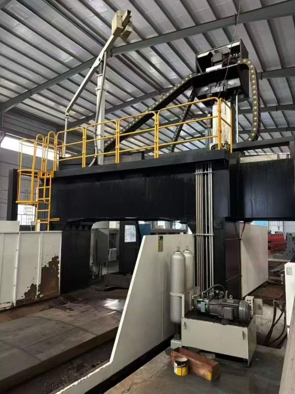 国盛GMF8035BRH龙门工作台80002500，三轴行程85004000.