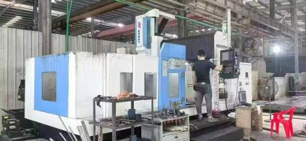 工厂在位出售纽威2518数控龙门加工中心发那科MFPULs系.