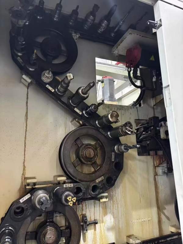 东台精机HA400II高速卧加，FANUC 18iMB系统，BT40内藏.