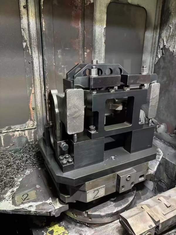 东台精机HA400II高速卧加，FANUC 18iMB系统，BT40内藏.