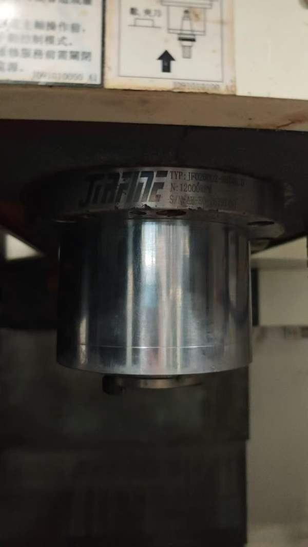 乔峰EV-1160加工中心一台，23年设备，三菱m80系统三轴.