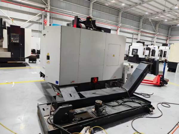 新到一台2021年海天精工VMC-850加工中心，法那克MF-Pl.