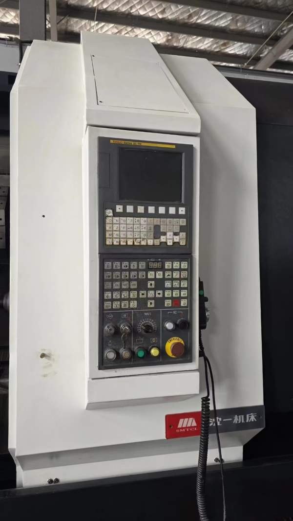 沈阳HTC40150数控车床12寸卡盘，回转直径700，加工长.