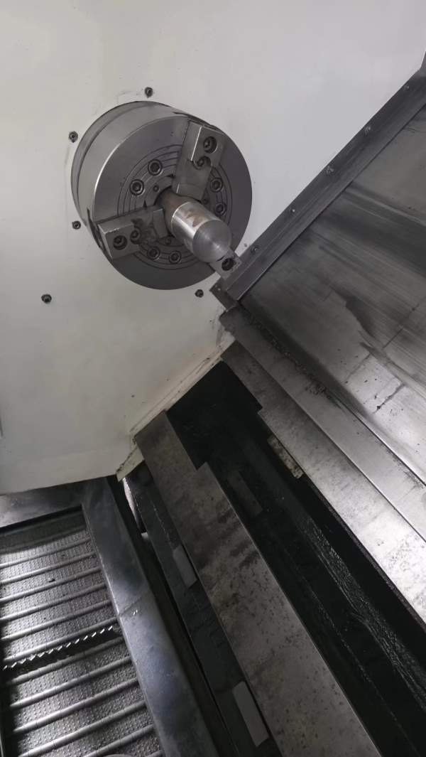 沈阳HTC40150数控车床12寸卡盘，回转直径700，加工长.