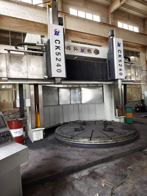 2025年12月全新未用大连鑫弘CK5240数控立车加工直径4.
