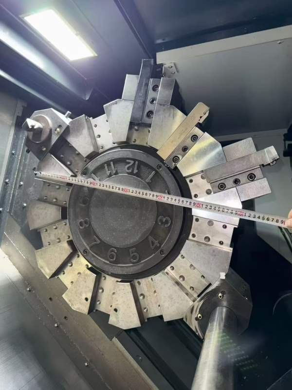 韩国原装斗山PUMA700L重型数控车床，32寸卡盘，12工位.