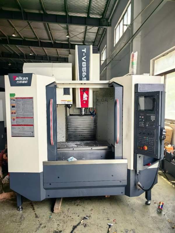 台群T-V856S立式加工中心系统：三菱M80主轴:BT40直连1.