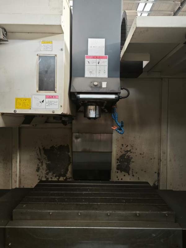永华1060加工中心，重型机、自重7吨，三轴45滚柱线轨.