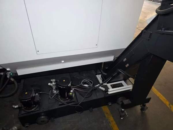 马扎克VCE570BL立式加工中心，发那科系统，配BBT40主.