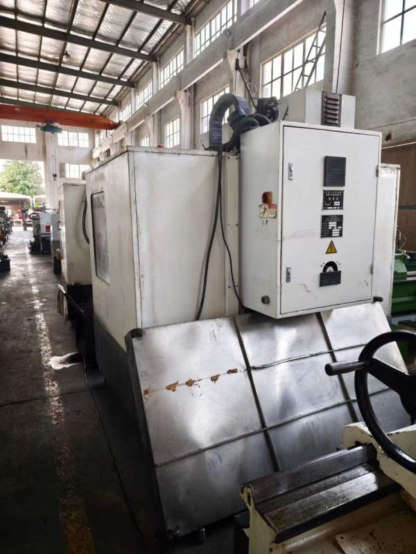 数控床身铣，两台批发25000元