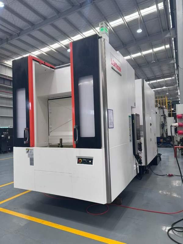 LGMAZAK双工位卧加型号：HCN-6000IIL年份：2018系统：.