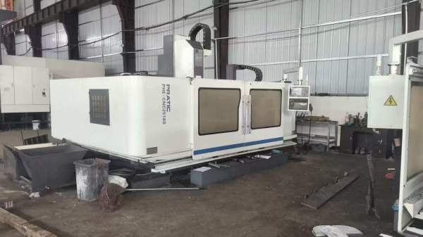 普拉迪PHE-CNC2518S，同款2台，仅使用几百小时工作台.