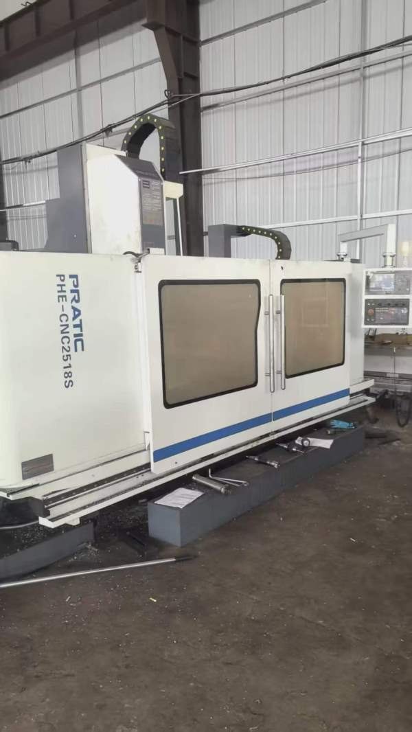 普拉迪PHE-CNC2518S，同款2台，仅使用几百小时工作台.