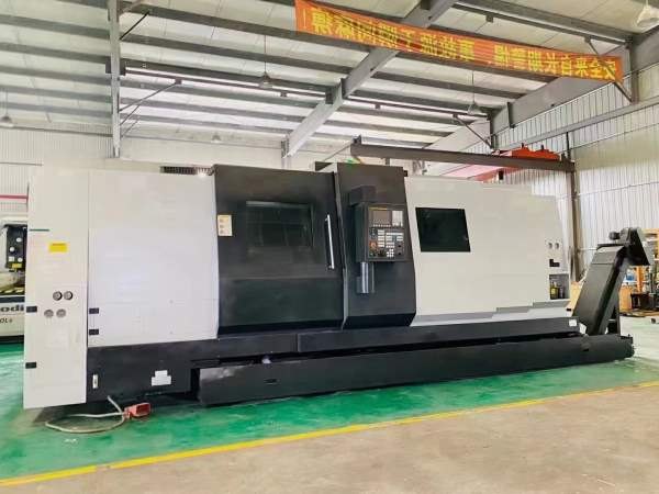 2015年9层新海天TC402750重型斜轨车床，15寸卡盘，主.