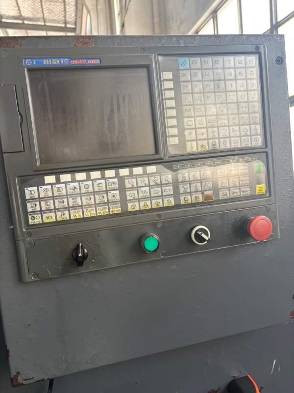 2020年无锡产YKX6150C2米数控车床，大主轴孔105mm，全.