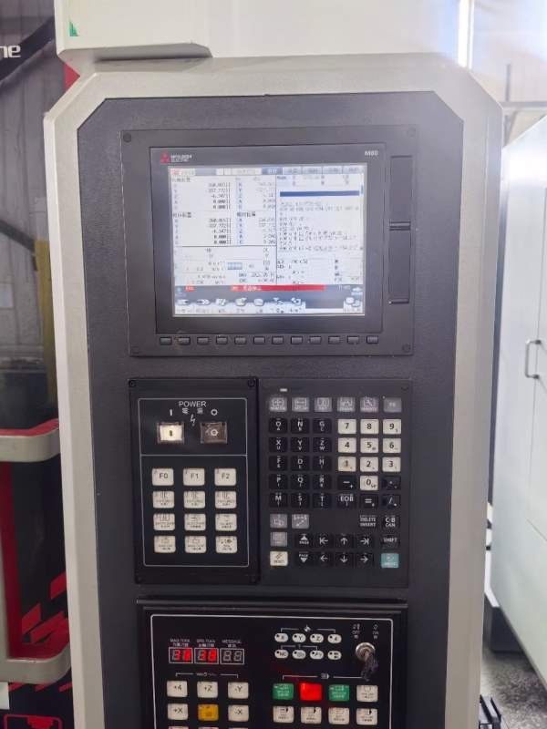 同款4台台钲TZ-640B三菱M80系统BT30主轴21把伺服刀库.