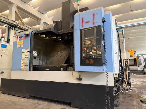 斗山DNM655工作台 1300乘以670 三轴行程1270乘以670乘.