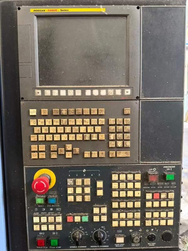 斗山DNM655工作台 1300乘以670 三轴行程1270乘以670乘.