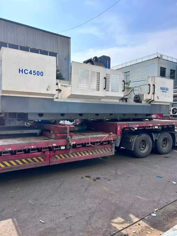 重型哈驰4500型材机、台湾罗弈BT50主轴、带油冷机、排.