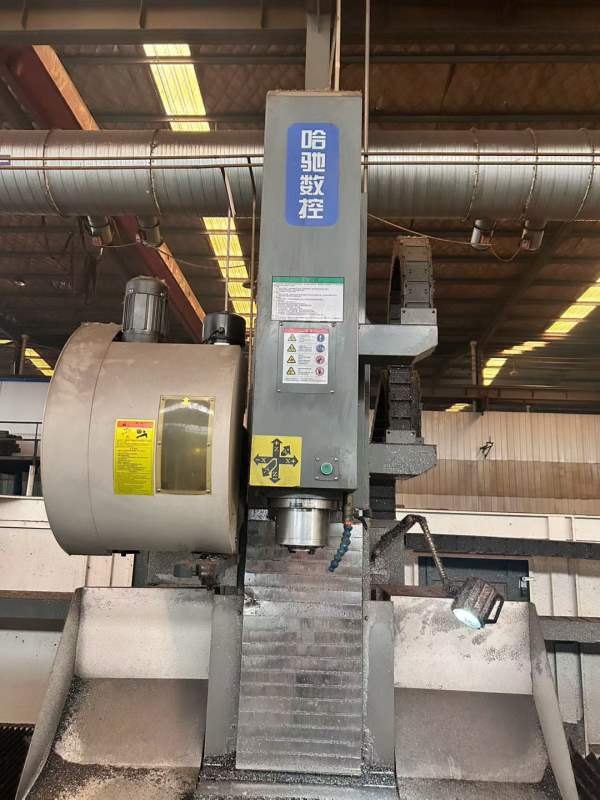 出售哈驰4500型材机、BT40主轴、排削机、工作台4500/5.