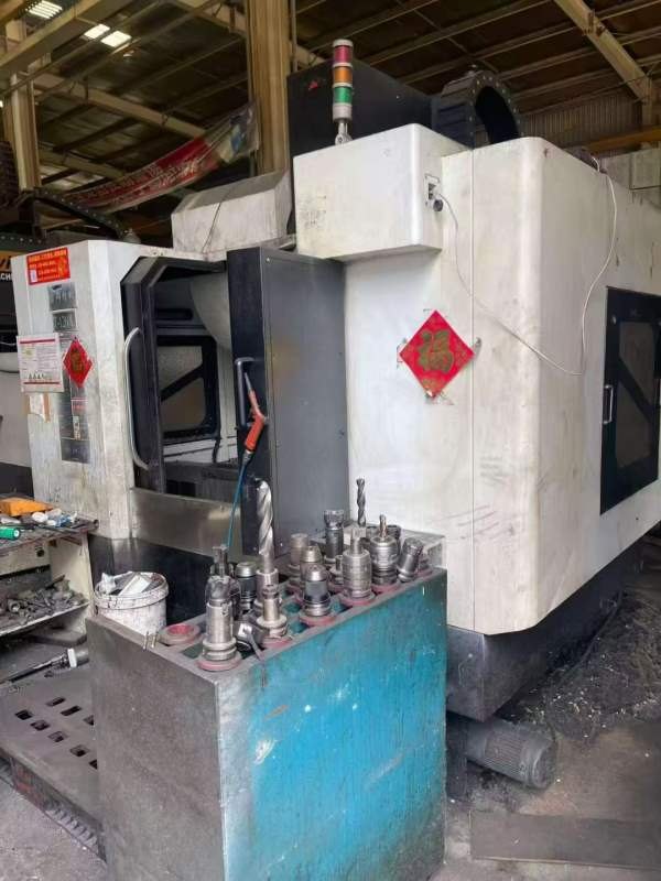 台群1260立加BT50主轴两线一硬X轴行程1200mmY轴行程60.