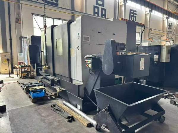 韩国斗山PUMA700L重型数控车床32寸卡盘，12工位刀塔，.
