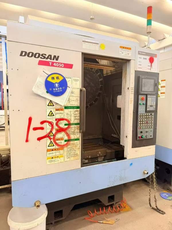 斗山T4050钻攻中心三菱M70系统21把刀库2015年