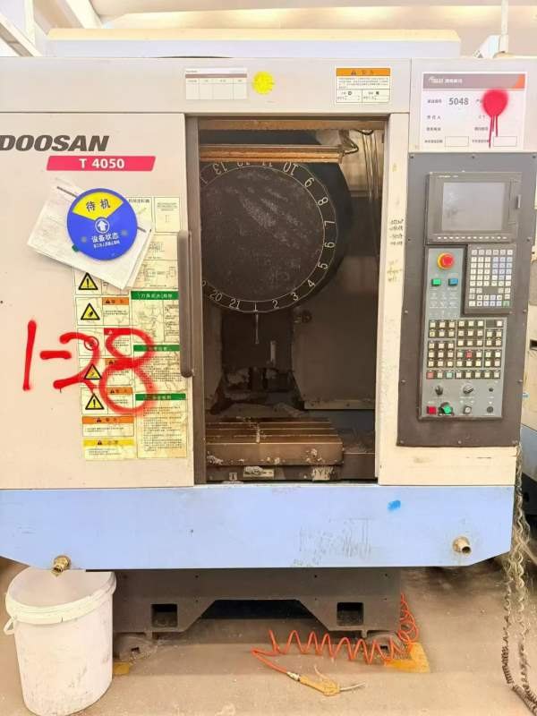 斗山T4050钻攻中心三菱M70系统21把刀库2015年