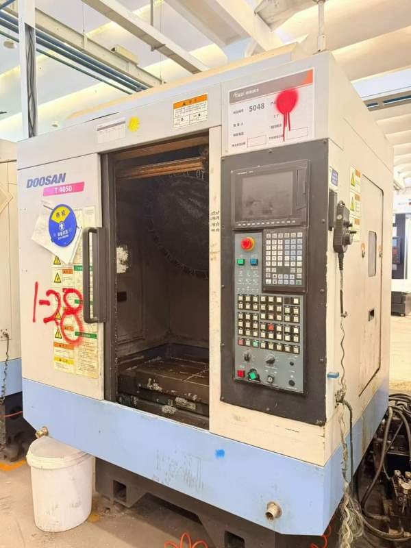 斗山T4050钻攻中心三菱M70系统21把刀库2015年