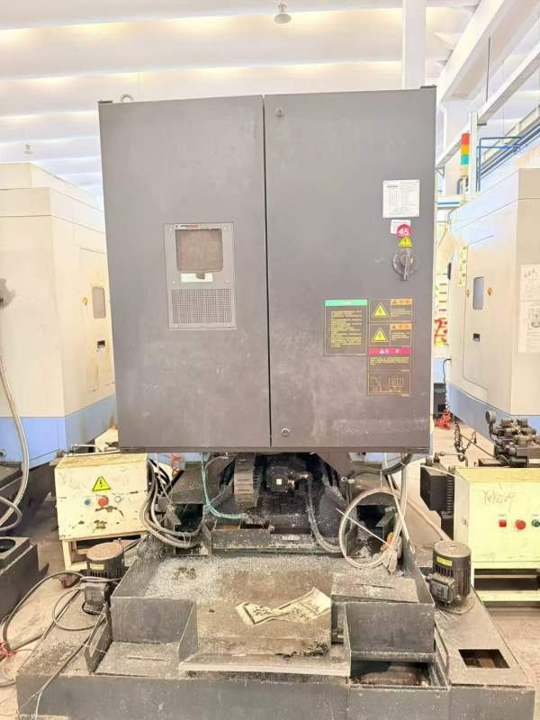 斗山T4050钻攻中心三菱M70系统21把刀库2015年
