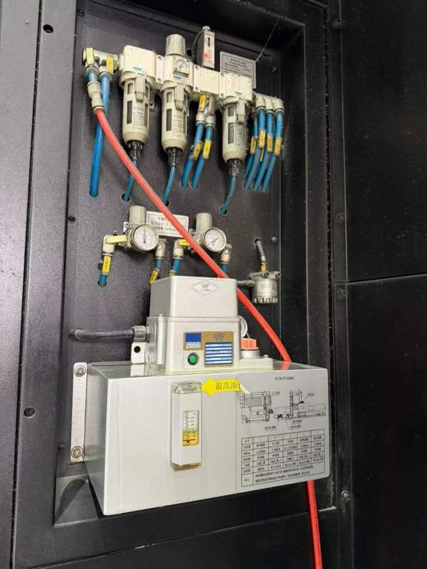 国盛4042龙门加工中心，工作台3米4米，门宽4.25米，门.