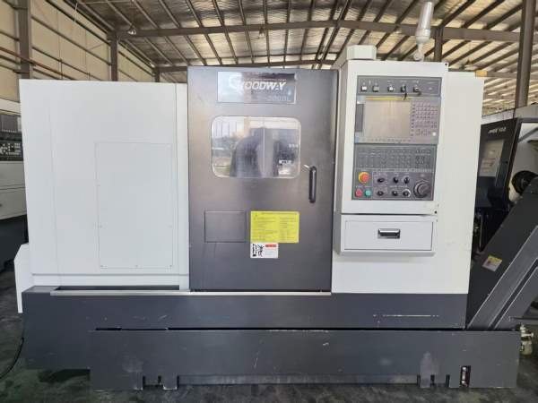 台湾程泰GLS 2000L数控车床，配发那科Oi-TF，10寸液压.
