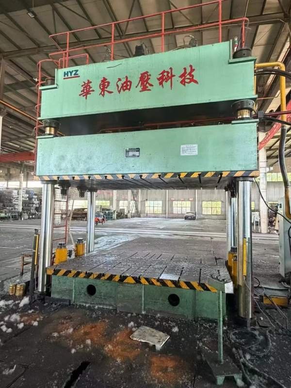 1000吨已售！！！400一一800吨还有多台，大品牌成色新.
